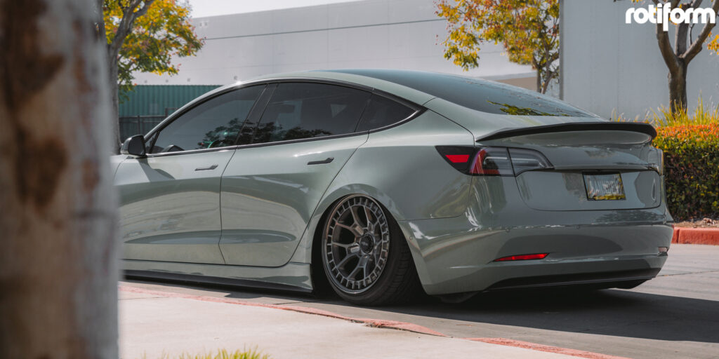 Rotiform Диски на Теслу
